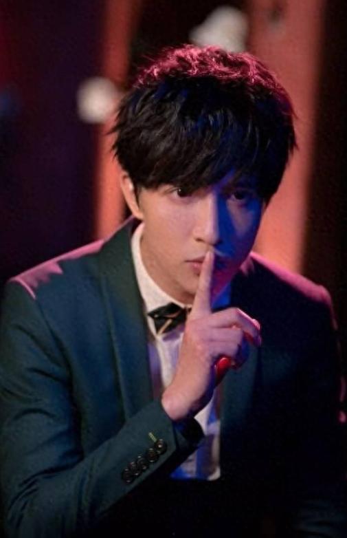 薛之谦爆料韩红视频合集